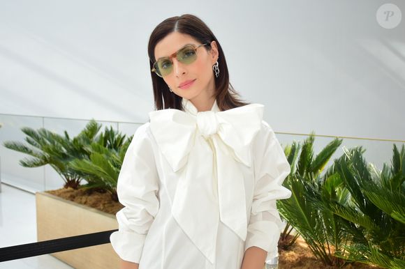 Giselle Batista expressa seu entusiasmo pela moda brasileira, afirmando: "Fiquei muito feliz com o convite da Reptilia e estou ansiosa pra ver o desfile. A moda nacional só cresce e me sinto honrada em poder acompanhar esse movimento tão de perto".