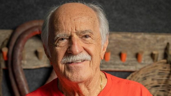 Ary Fontoura, 93 anos, 6 décadas de Globo, cerca de 50 novelas e 30 filmes: 'Evidentemente que a idade, às vezes, pesa. É um cansaçozinho, mas a gente se recupera e volta a fazer. Enquanto a vida é esperança, vamos seguindo'