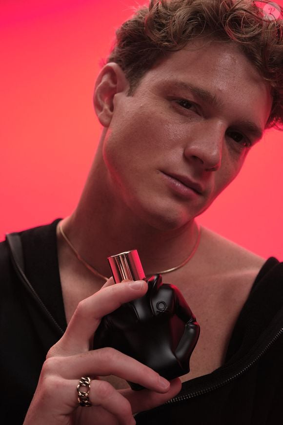 Lançada oficialmente em 1965 na Itália, a Benetton chega ao universo das fragrâncias com  We Are Tribe Elixir, novo Eau de Parfum masculino lançado em 2026