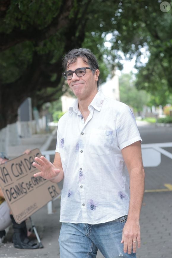 Morte de Dennis Carvalho: Claudio Lins também compareceu ao velório do ator e diretor