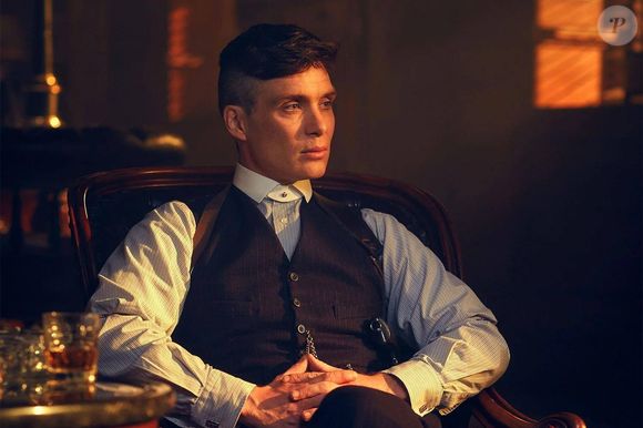 Cillian Murphy contou que era vegetariano há 15 anos, mas precisava ganhar músculos para interpretar o personagem e, por isso, voltou a comer carne