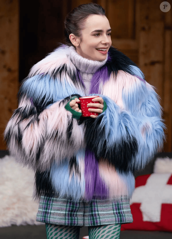 O impacto da personagem ultrapassou a ficção: segundo reportagem do Daily Mail, moradores de Paris chegaram a pichar cenários da série com frases hostis contra Emily e o turismo gerado pela produção