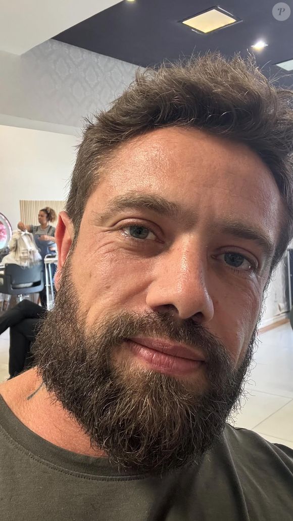 Rafael Cardoso teve um encontro recente com os filhos mais velhos, Aurora e Valentim, após passar dois anos impedido judicialmente de ver as crianças