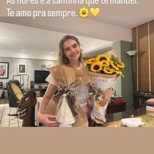 Claudia Abreu enviou flores e a imagem de uma santa a Titina Medeiros ao saber da doença