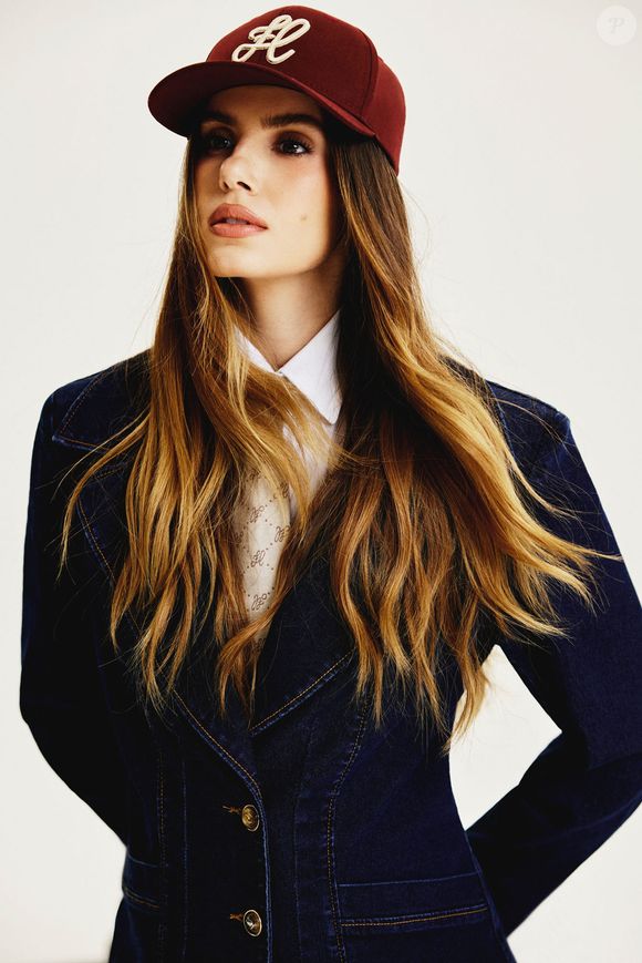 Camila Queiroz revela fase de transformação pessoal e profissional e aponta autenticidade como prioridade