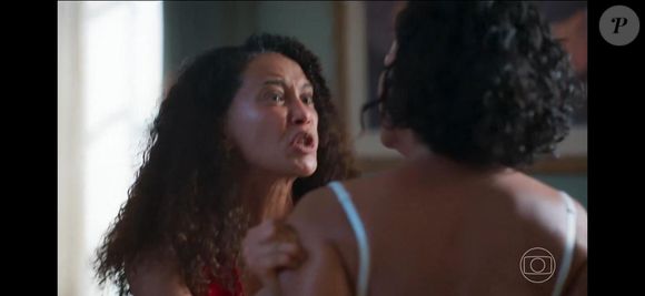 Raquel dá surra histórica em Maria de Fátima e rasga vestido de noiva em 'Vale Tudo'