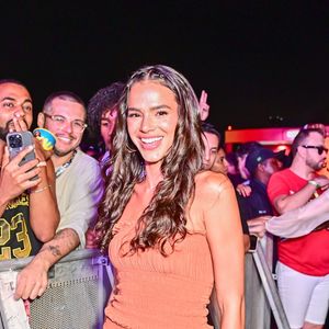 Antes e depois de Bruna Marquezine com cabelo longo viraliza e aparência surpreende web: 'Diva que se recusa a...'