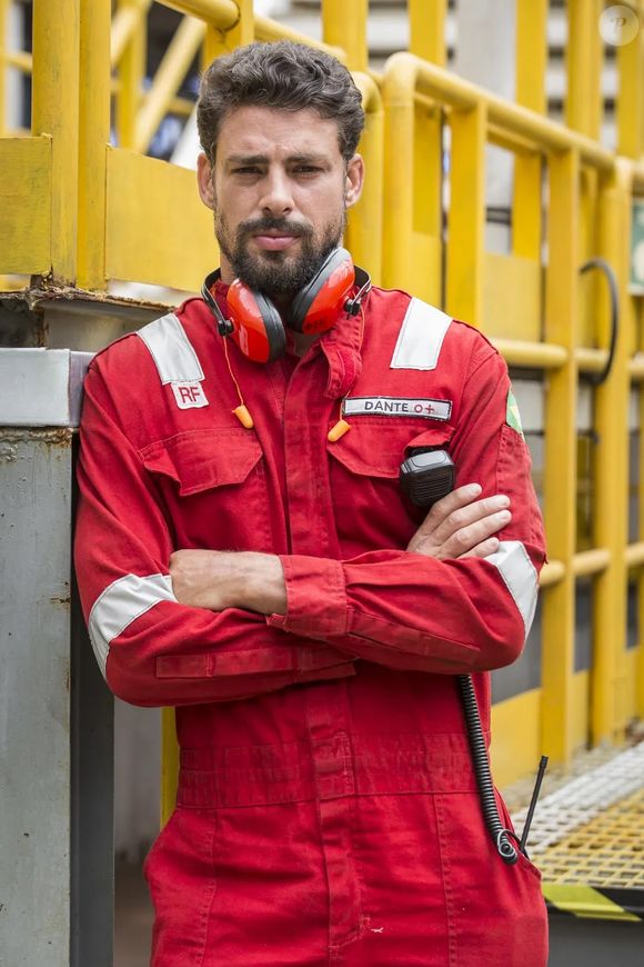 2018: em 'Ilha de Ferro', Cauã Reymond ostentou um visual mais maduro com o personagem Dante Giordano