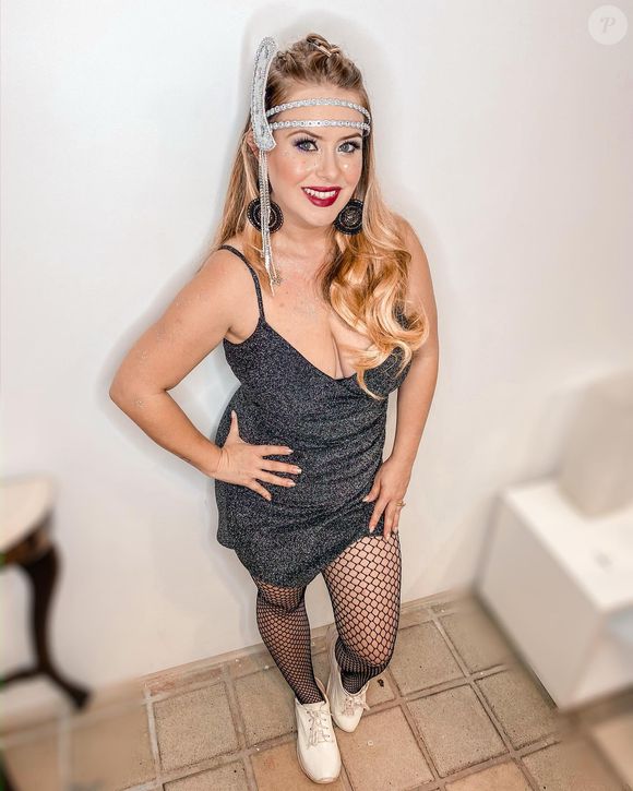 Mari Bridi sempre se mostrou apaixonada por Carnaval, e neste look já dá para notar seu emagrecimento