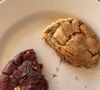 'Esse fim de semana eu comi uma torta cookie sozinho e estou todo empolado', revela Pietro Antonelli sobre efeito dos doces na pele