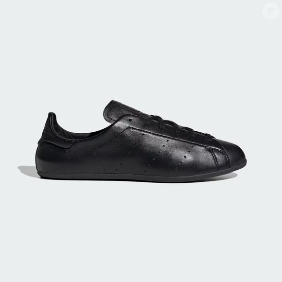 A Adidas aprimorou seu Stan Smith, dando-lhe uma simplicidade que é pura tranquilidade e luxo sutil