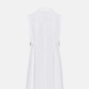 Vestido camisa branco da Zara Brasil, conhecido como chemise, é ótimo para o Outono, com gola de lapela, decote V além de bolsos falsos.