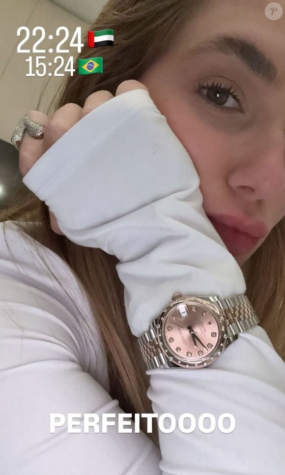 Virgínia Fonseca mostra relógio de luxo