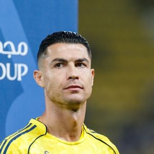 O jato particular de Cristiano Ronaldo, avaliado em R$ 380 milhões, foi visto deixando a Arábia Saudita em meio à guerra, mas publicação de treino afastou rumores de saída