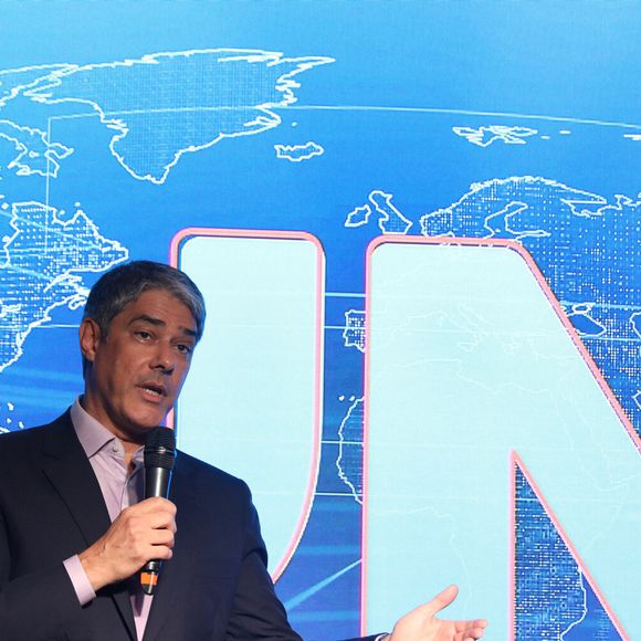 William Bonner decidiu deixar o 'Jornal Nacional' após quase 30 anos à frente da bancada, desejando mais tempo para a família e uma rotina longe das pressões do telejornalismo