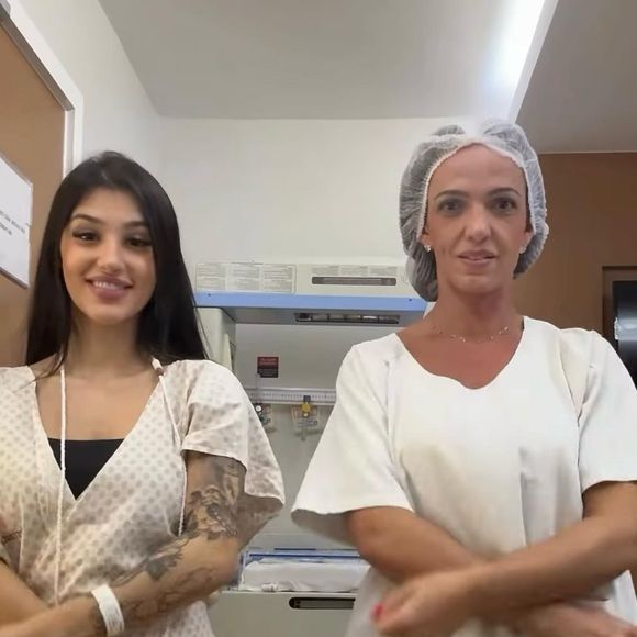 Bia Miranda dançou música de Anitta com obstreta