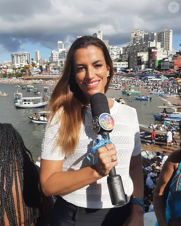 Repórter do SBT Lara Linhares se pronunciou após ser acusada de traição ao marido: 'Maioria das notícias veiculadas são inverídicas e não correspondem à verdade dos fatos"'