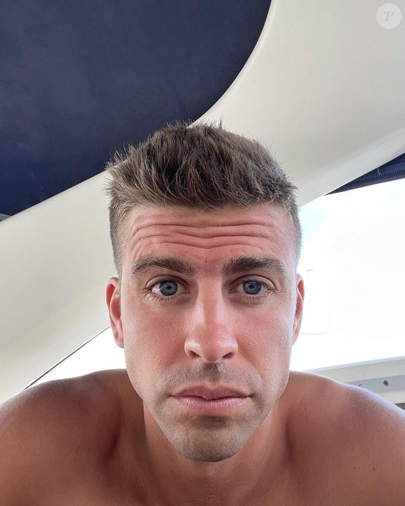 Piqué, que antes era conhecido como um dos jogadores mais bonitos do mundo, teve sua beleza ironizada por internautas