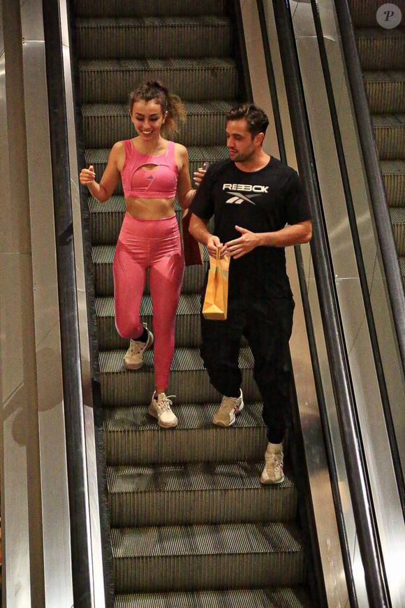 Rafael Cardoso é processado pela ex-namorada Vivian Linhares: modelo alega que ator usou seu cartão de crédito, elevando a fatura de R$ 4 mil para R$ 50 mil