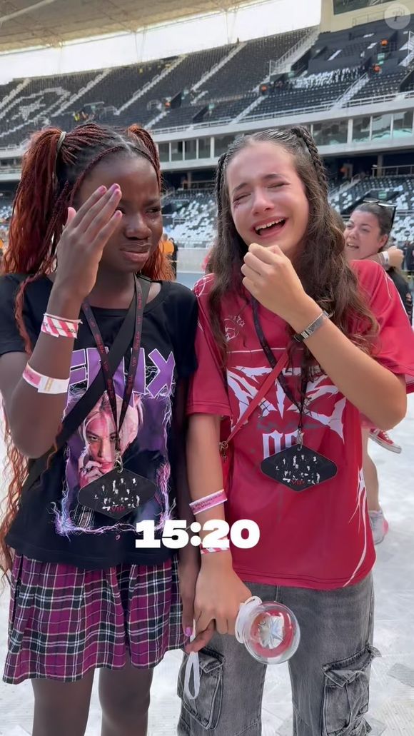 Titi, filha mais velha de Bruno Gagliasso e Giovanna Ewbank, é muito fã de Stray Kids e quis conferir o show bem de perto