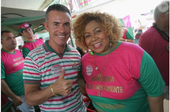 Alcione também foi casada com Chiquinho da Mangueira, ex-presidente da escola de samba e eleito seis vezes deputado estadual no Rio de Janeiro