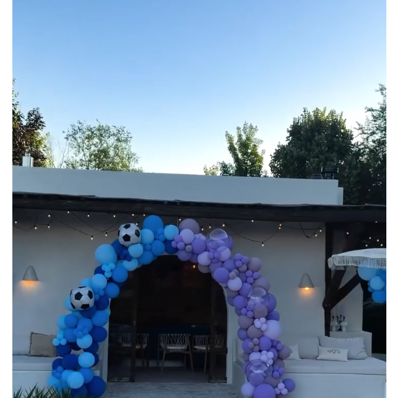 Sem tema específico, aniversário dos gêmeos de Cristiano e Georgina teve cores azul e lilás