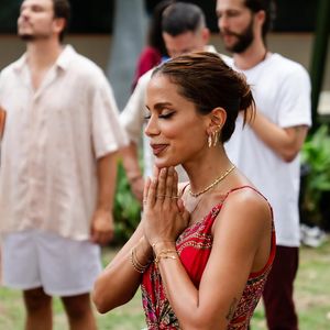 Anitta em sua 'era zen': novo estilo da cantora mistura espiritualidade e luxo