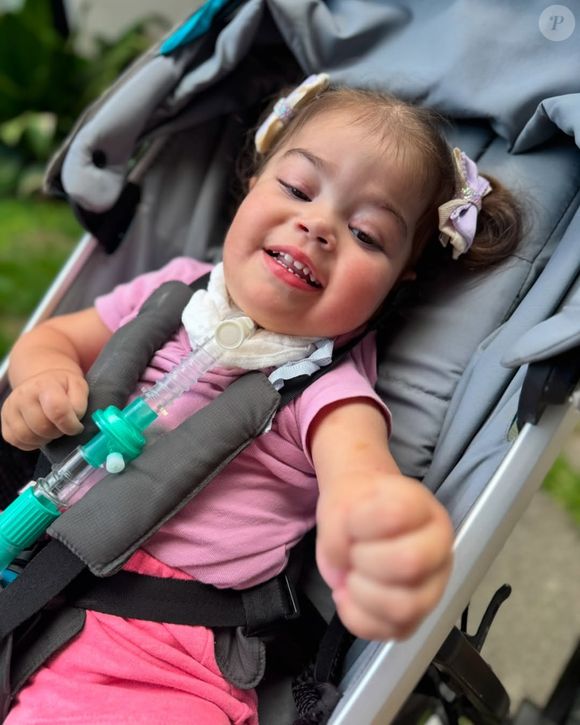 Mulher de Juliano Cazarré, Leticia Cazarré afirmou que chegava a dormir só 4 horas por noite com a filha Maria Guilhermina internada