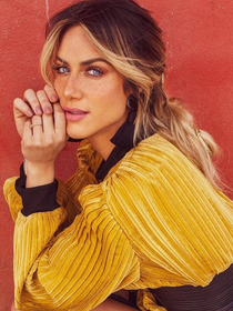 De ícone urbano a indispensável do ano: os Adidas Gazelle na cor mostarda que arrasam em 2026