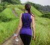 Em outros casos, olhar para baixo enquanto anda está ligado à introspecção e ao excesso de pensamentos, especialmente em períodos de preocupação ou ansiedade