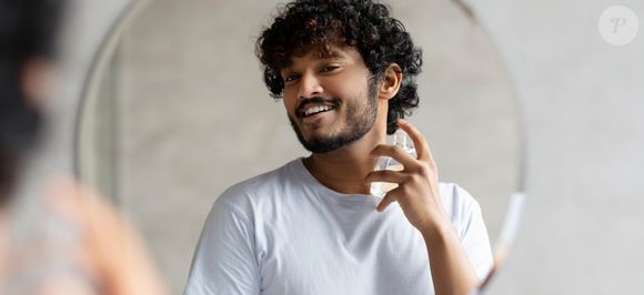 Saiba quantas borrifadas, qual a distância e os melhores locais para passar perfume