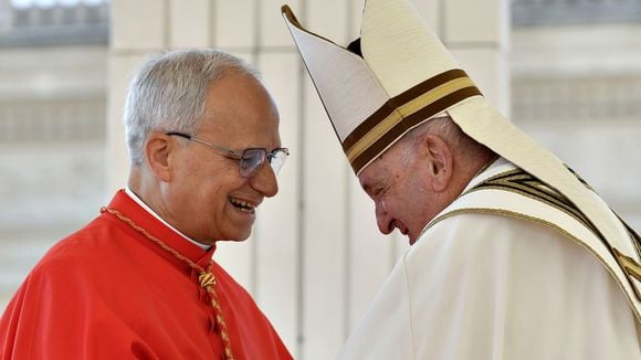 Qual é o signo do novo Papa? Robert Prevost, eleito Leão XIV, tem diferença astrológica marcante do antecessor, Francisco