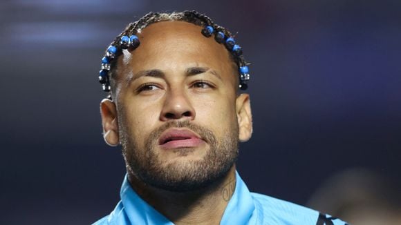 'Assédio moral publicamente com testemunhas': fotógrafo expulso de estádio após esbarrão em Neymar quebra silêncio