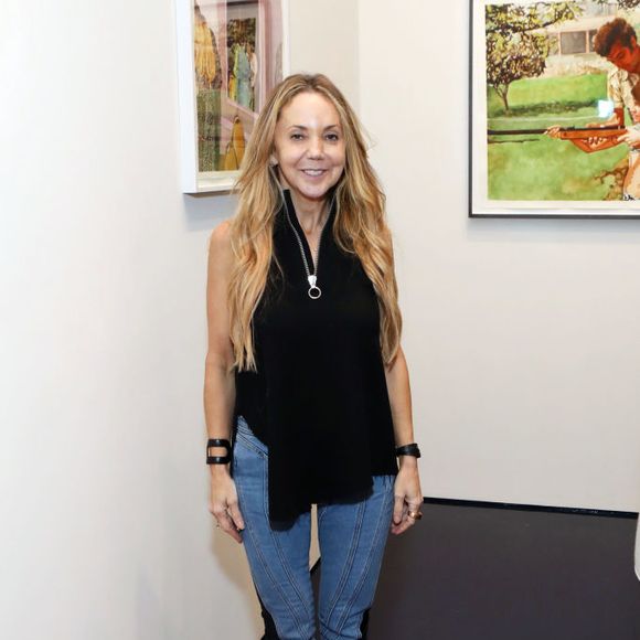 Em todos esses anos como consultora, Lisa Schiff, de 54 anos, utilizou os fundos desviados para financiar um estilo de vida luxuoso, em vez de apenas receber comissões pelas vendas, como era esperado.