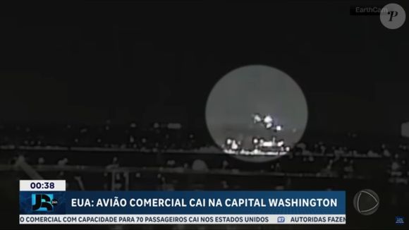 Jatinho se aproximava do pouso quando bateu em helicóptero militar que realizava treinamento