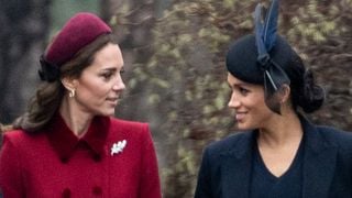 'É impossível para Kate simplesmente esquecer tudo': vem à tona novo capítulo de rixa da família real entre Meghan Markle e Kate Middleton