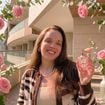 Amo rosa (além da cor): 4 perfumes florais baratinhos com essa nota olfativa que equilibram com o clima do Outono 2026