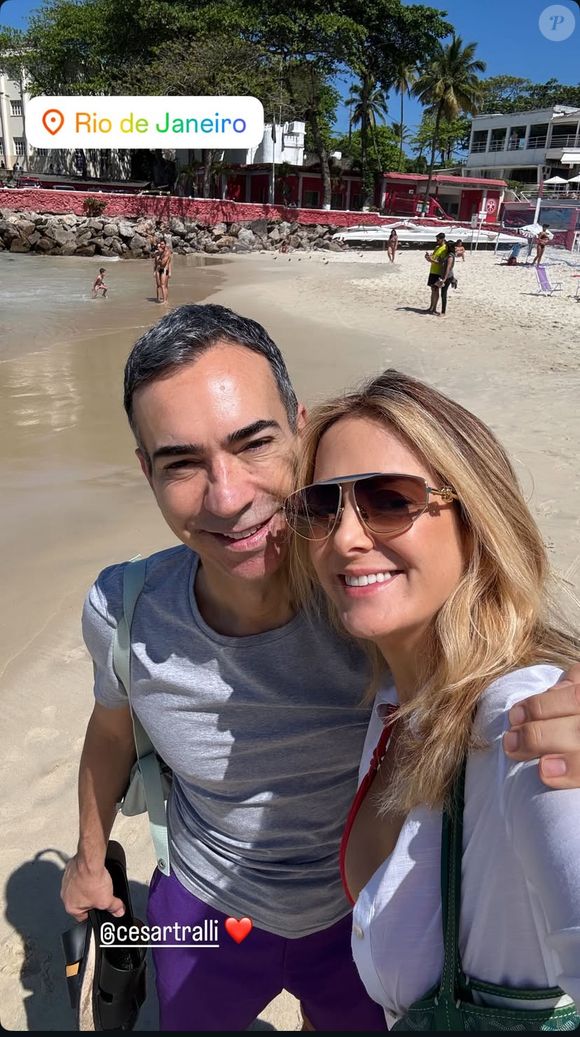 Ticiane Pinheiro posou coladinha com César Tralli, o novo âncora do ‘Jornal Nacional’, em dia de praia