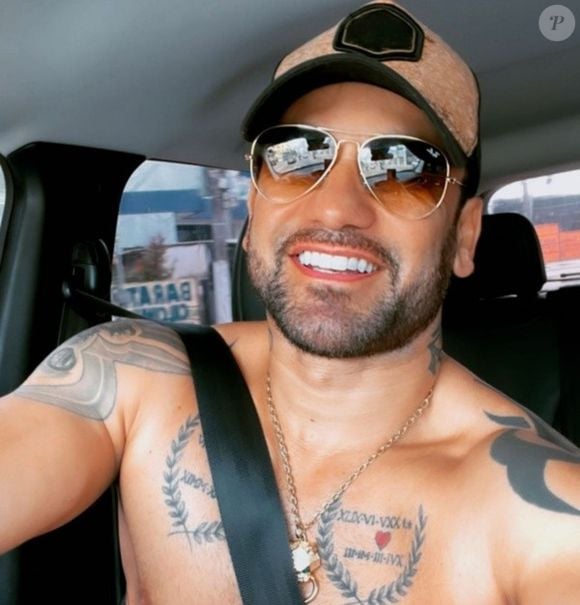 Ele foi um dos participantes mais rejeitados do BBB 20. Agora, Hadson Nery pode voltar ao reality no BBB 26. A informação é do colunista Leo Dias