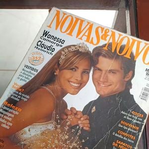 Revista de 2002 com Wanessa Camargo e Claudio Heinrich vira nostalgia e inspira noivas modernas