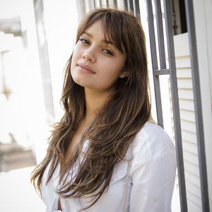 Sophie Charlotte retornou belíssima em 2017 com franja na série 'Os Dias Eram Assim'