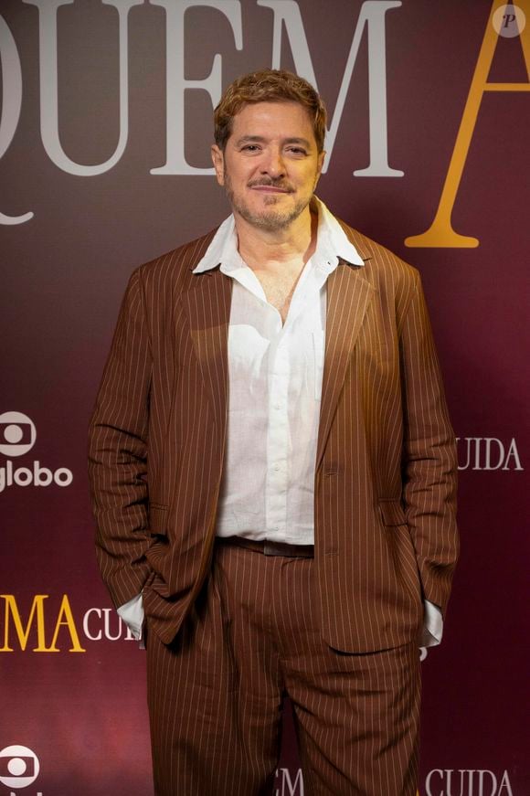 Edvaldo (Guilherme Piva) era secretário particular de Arthur Brandão (Antonio Fagundes)