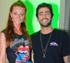 Divorciados e morando separados, Pedro Scooby e Cíntia Dicker surpreendem ao surgirem juntos em carro por motivo especial: 'Muita folga'