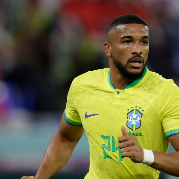 O zagueiro Gleison Bremer, atleta do Juventus, foi um dos 26 convocados pelo técnico Carlo Ancelotti para defender a Seleção Brasileira na Copa do Mundo de 2026, marcando sua segunda participação em Mundiais; ele também esteve em 2022 no Catar