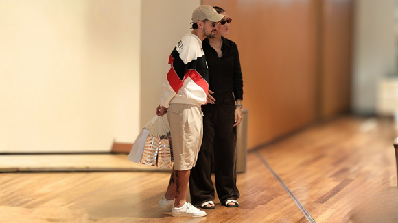 Não é do Brasil, nem do Uruguai: esse casaco Adidas vintage de seleção europeia usado por Arrascaeta, do Flamengo, prova que o jogador também marca gol de estilo