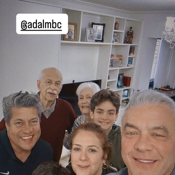 Alezinho passou o Dia dos Pais com Alexandre Correa neste domingo (10)