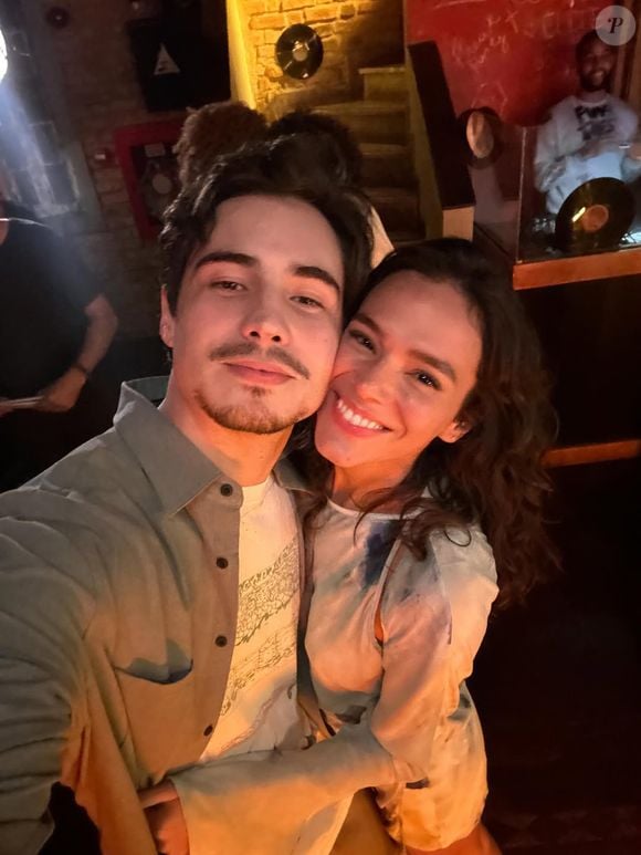 Antes de ser ligado a Anitta, Danilo Mesquita foi apontado como suposto affair de Bruna Marquezine após contracenar com a atriz em Amor da Minha Vida