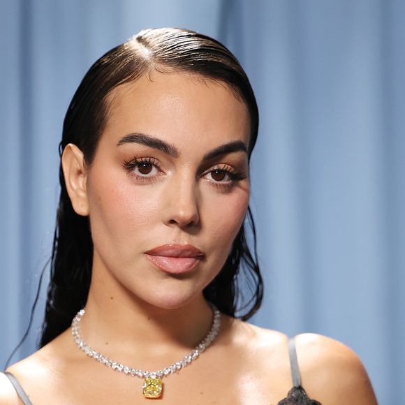 Georgina Rodriguez ganharia uma pensão vitalícia de 100 mil euros, cerca de R$ 630 mil na cotação atual, segundo o acordo pré-nupcial