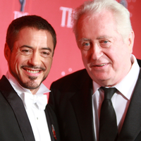 'Erro terrível e estúpido': poucos sabem, mas Robert Downey Jr. entrou no mundo das drogas por influência do próprio pai, ainda na infância