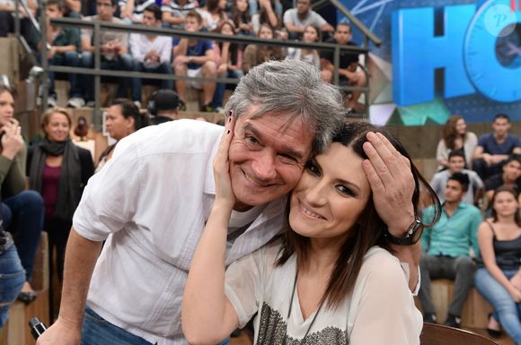 Laura Pausini concede uma entrevista ao ‘Altas Horas’ deste sábado (06)